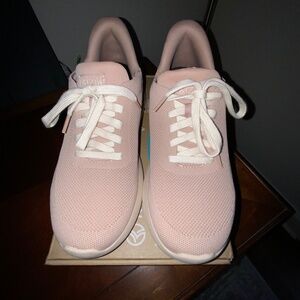 KIZIK UNISEX ATHENS SNEAKER Womens 8 / Mens 6.5